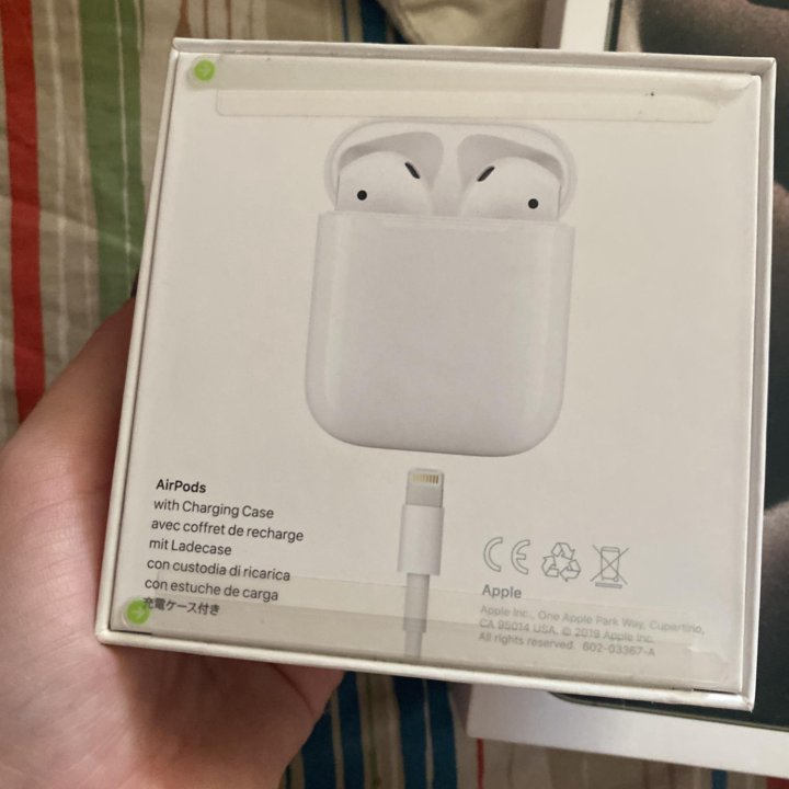 iPhone 15 pro max и AirPods 2