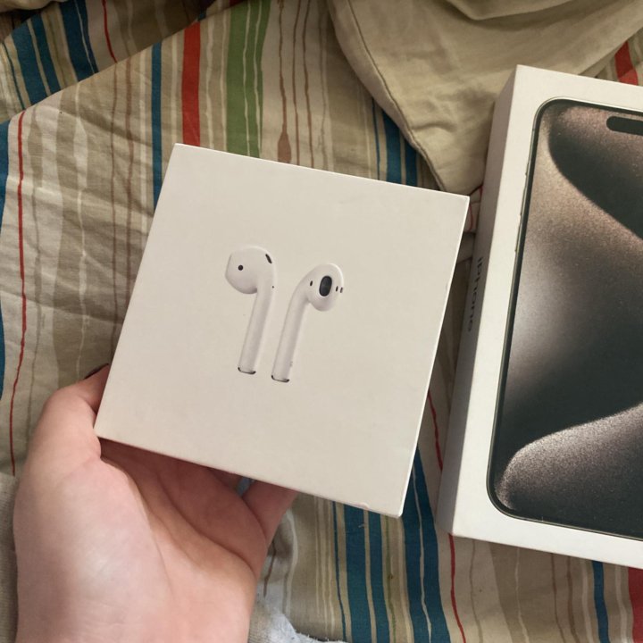 iPhone 15 pro max и AirPods 2