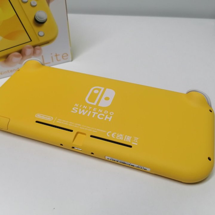 Nintendo Switch Lite 160gb +999игр