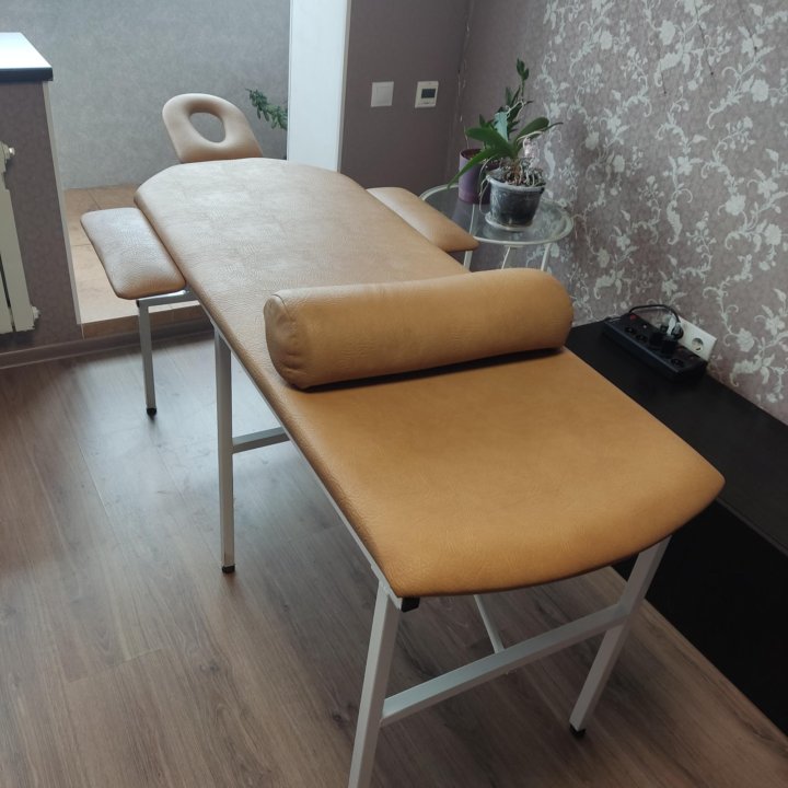 Стол массажный