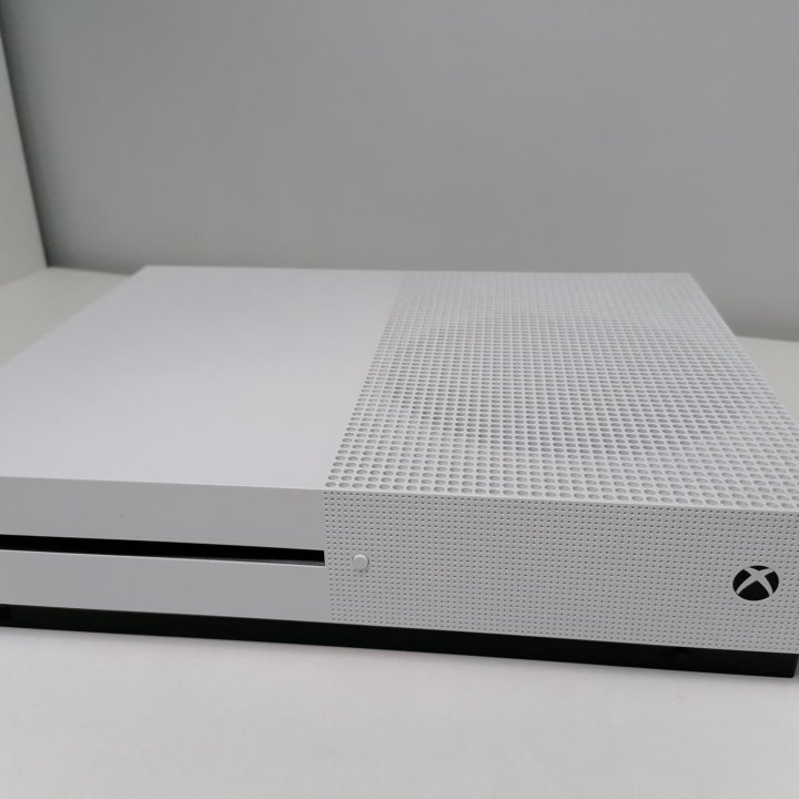 Xbox One S 1Tb