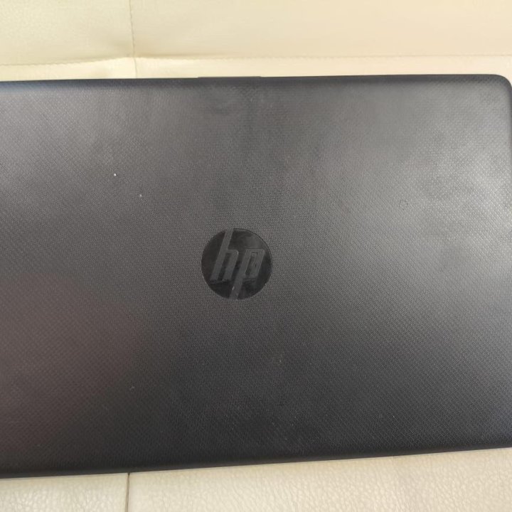 HP 15, AMD A6 9220/4gb/128gb SSD/FULL HD