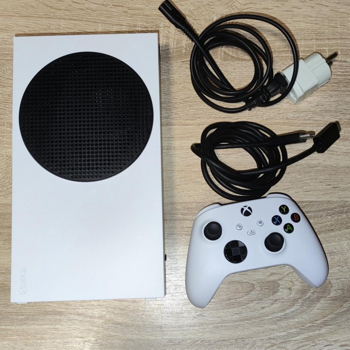 Игровая приставка Xbox Series s