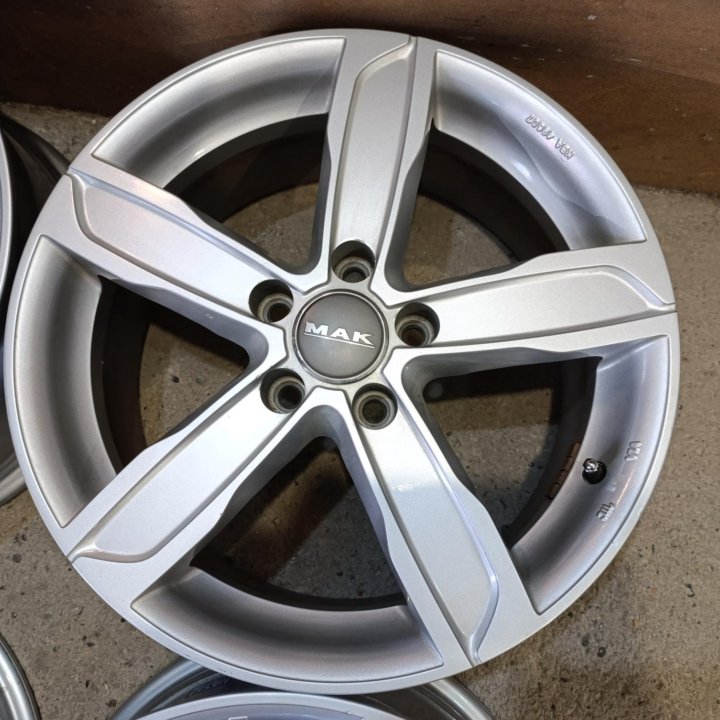 MAK R17 5x112 7.5J ET49 ЦО 57.1