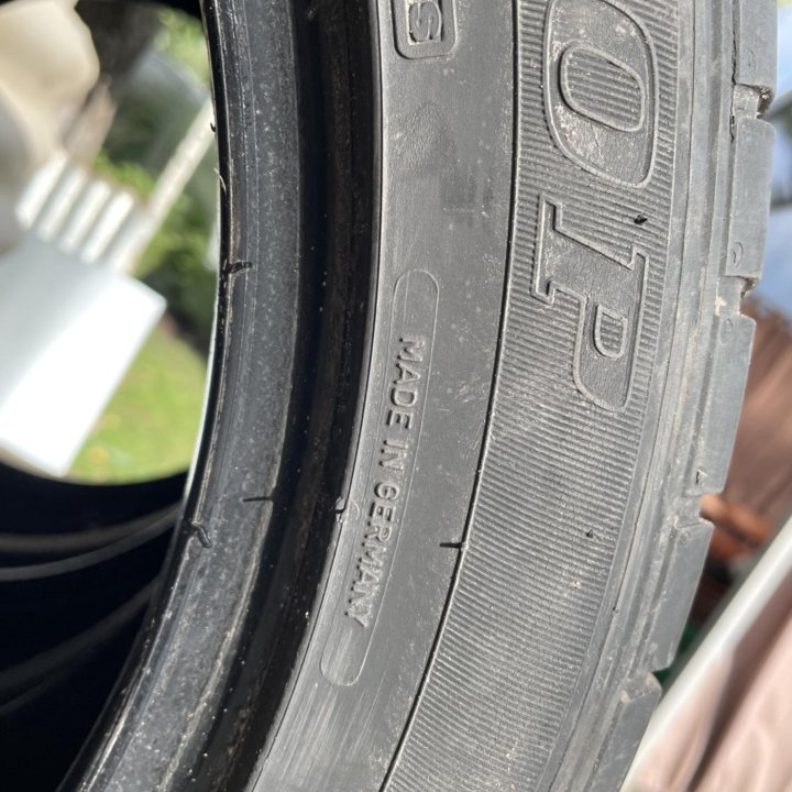 Летняя резина 225/45/17 Dunlop Sport Response