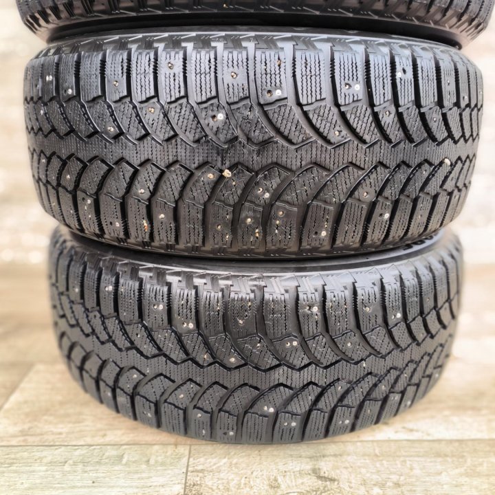 235/55/18, Bridgestone Spike 01, 4 шт