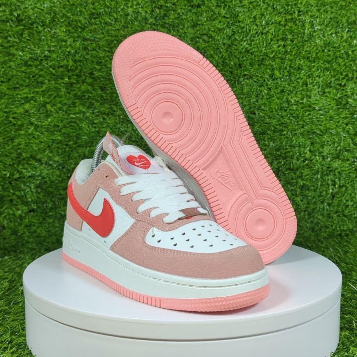 Кроссовки Nike Air Force 1 Valentines Day