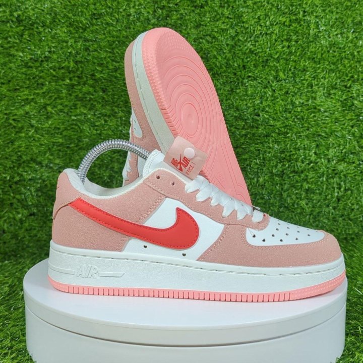 Кроссовки Nike Air Force 1 Valentines Day