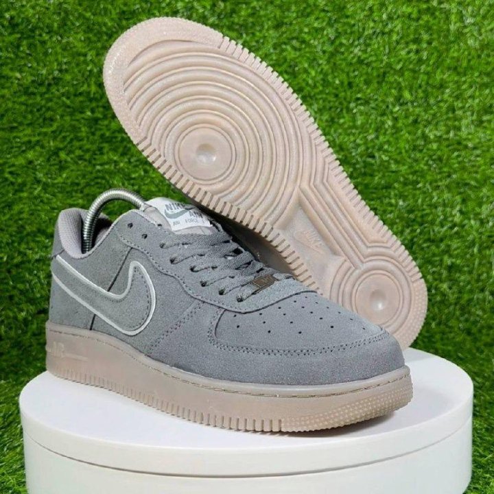 Кроссовки Nike Air Force 1