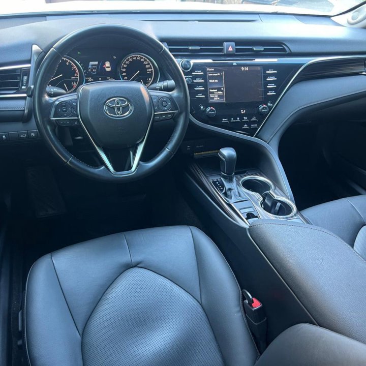 Toyota Camry, 2018