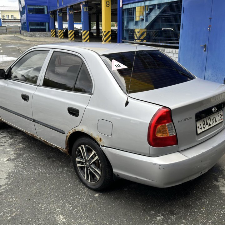 Hyundai Accent, 2005