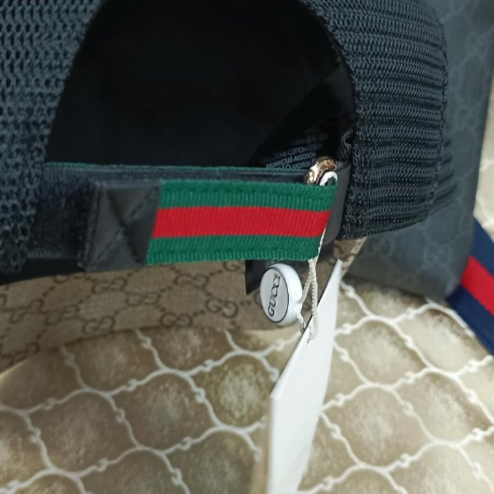 Кепки Gucci