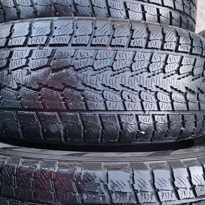 Шины всесезонные б-у Bridgestone 255-55R18 4-2-1шт