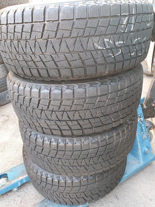 Шины всесезонные б-у Bridgestone 255-55R18 4-2-1шт