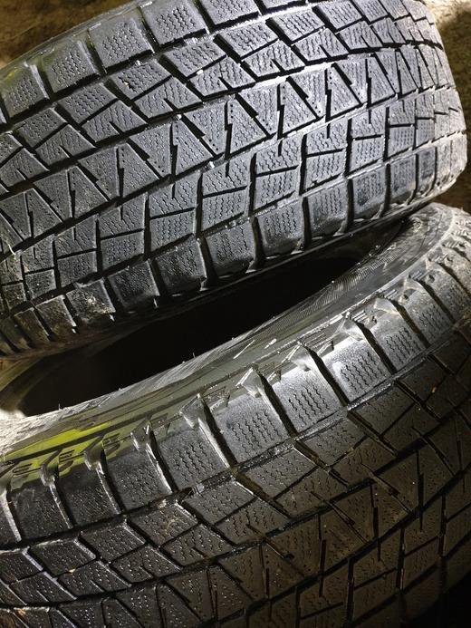 Шины всесезонные б-у Bridgestone 255-55R18 4-2-1шт