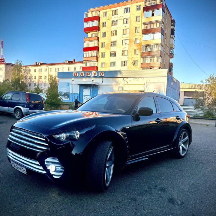 Infiniti FX-Series, 2012