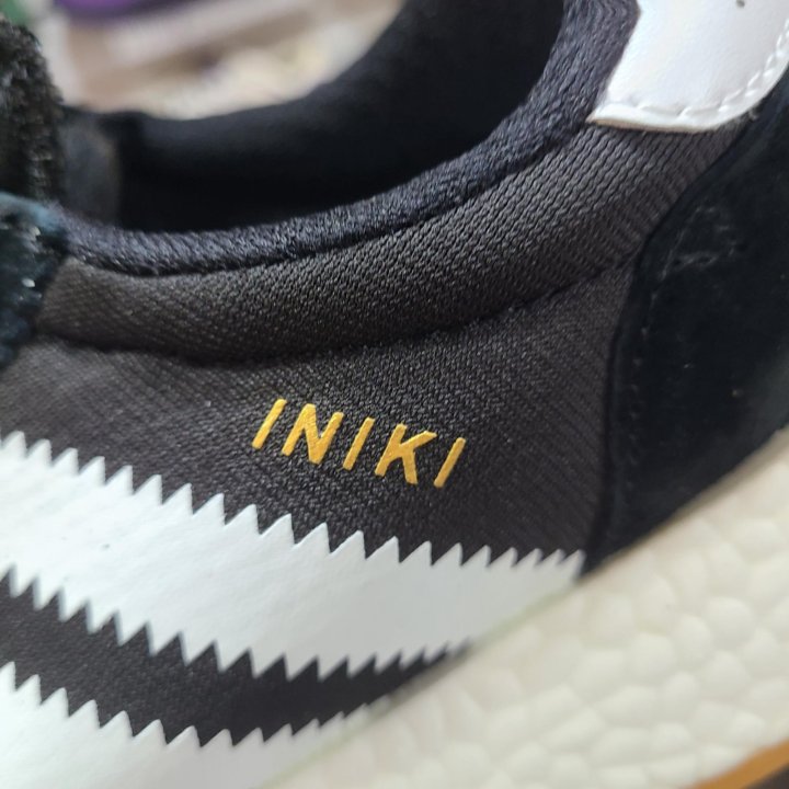 Adidas INIKI