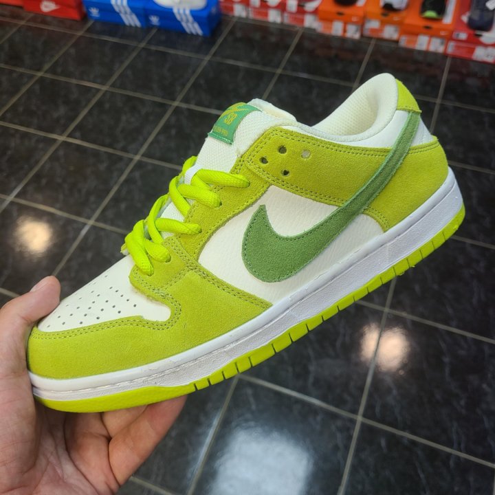 Nike Dunk Low Pro SB Fruity