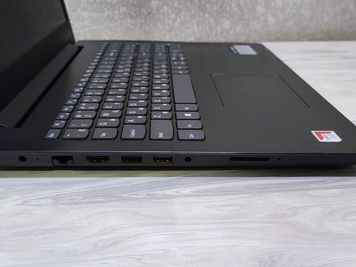 Ноутбук Lenovo IdeaPad 330-15AST