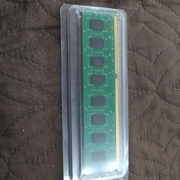 Оперативная память. DDR3. 2Gb. Новая. В упаковке.