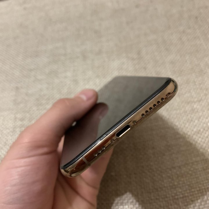 iPhone XS