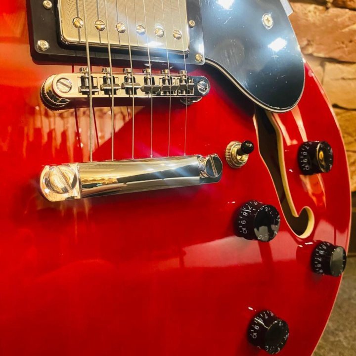 Электрогитара eart 335 Gloss Red