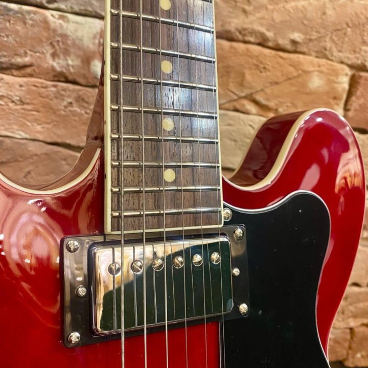 Электрогитара eart 335 Gloss Red