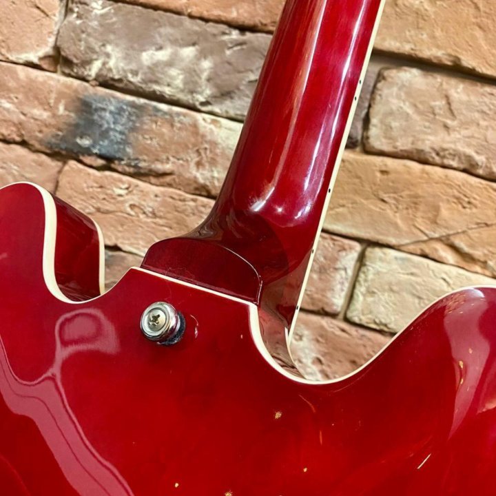 Электрогитара eart 335 Gloss Red