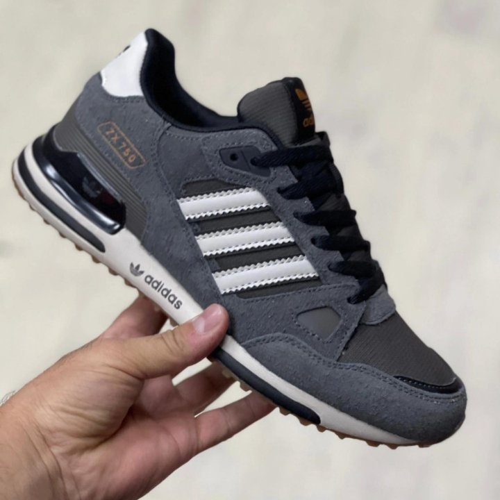 Кроссовки adidas zx 750 серые