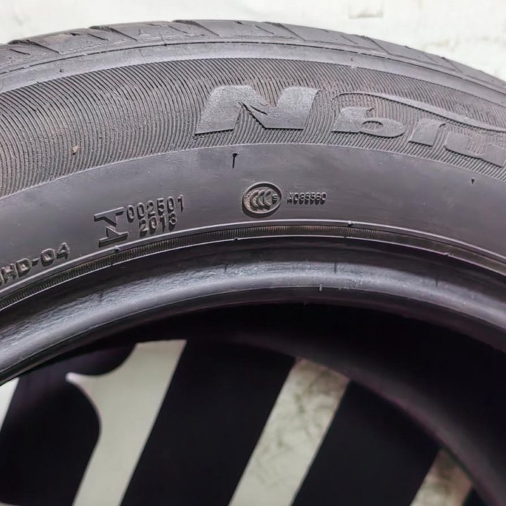 215/55R17 Nexen N'Blue HD пара