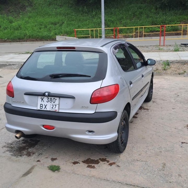 Peugeot 206, 2000