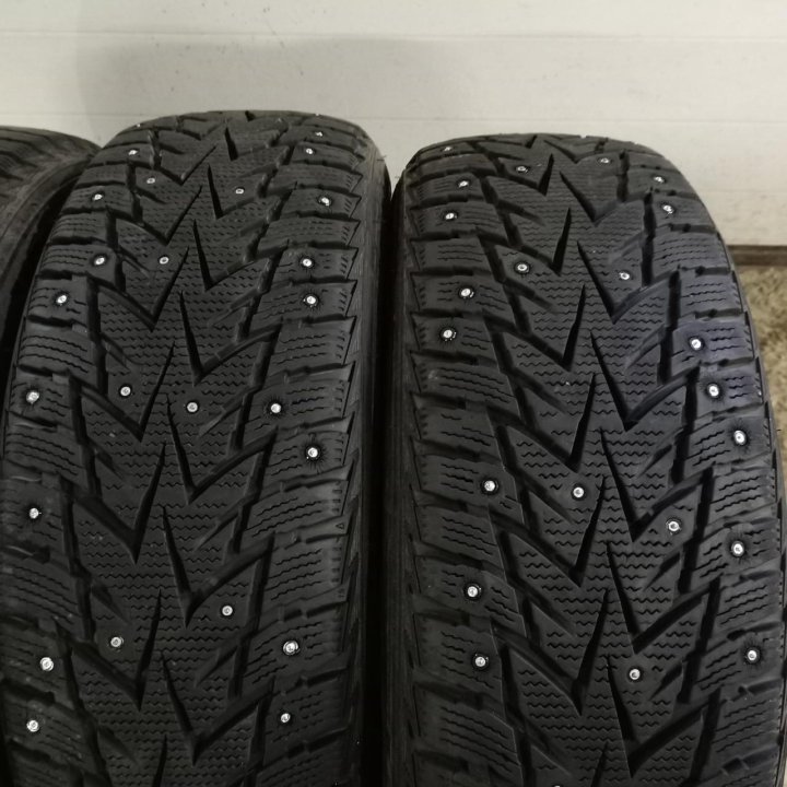 225/60R17 Nexen Winguard WinSpike WS62 (7725)