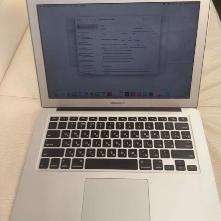 Apple MacBook Air 13 2017, без повреждений корпуса