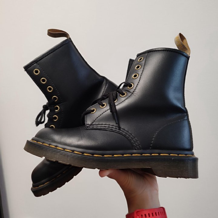 Ботинки Dr.Martens Vegan 1460