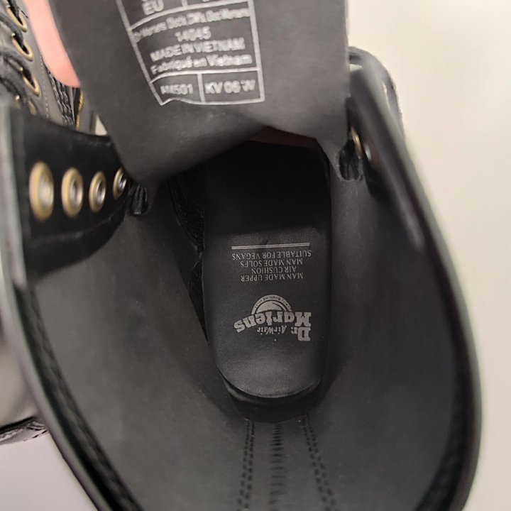 Ботинки Dr.Martens Vegan 1460