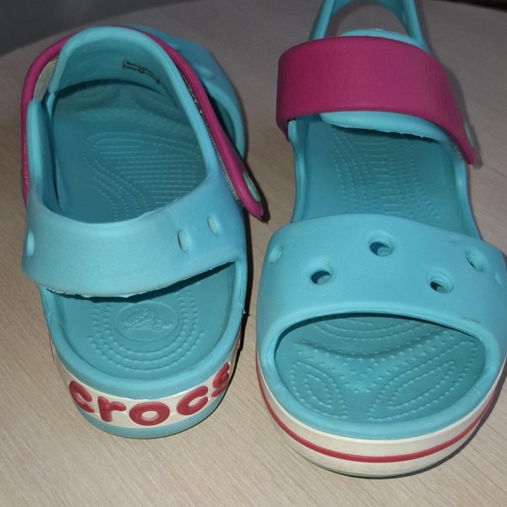 CROCS для девочки ,разм 34-35,9-10 лет