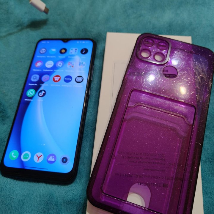 Телефон Realme C25s