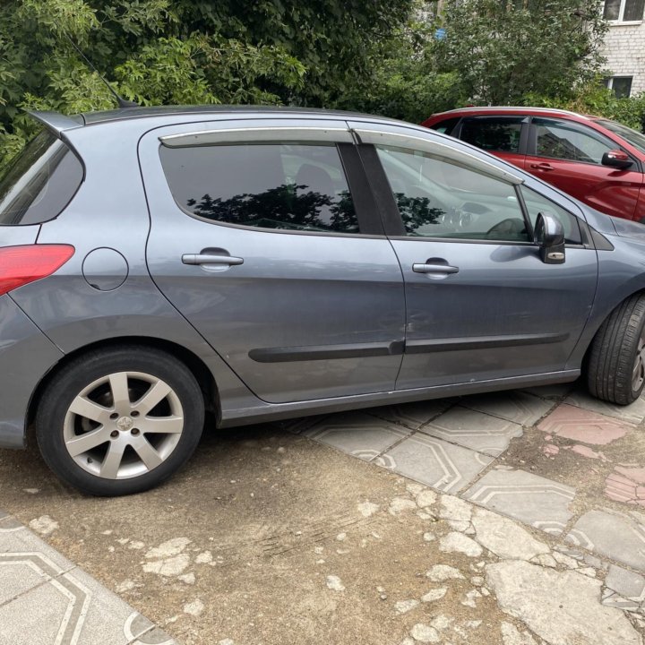 Peugeot 308, 2008