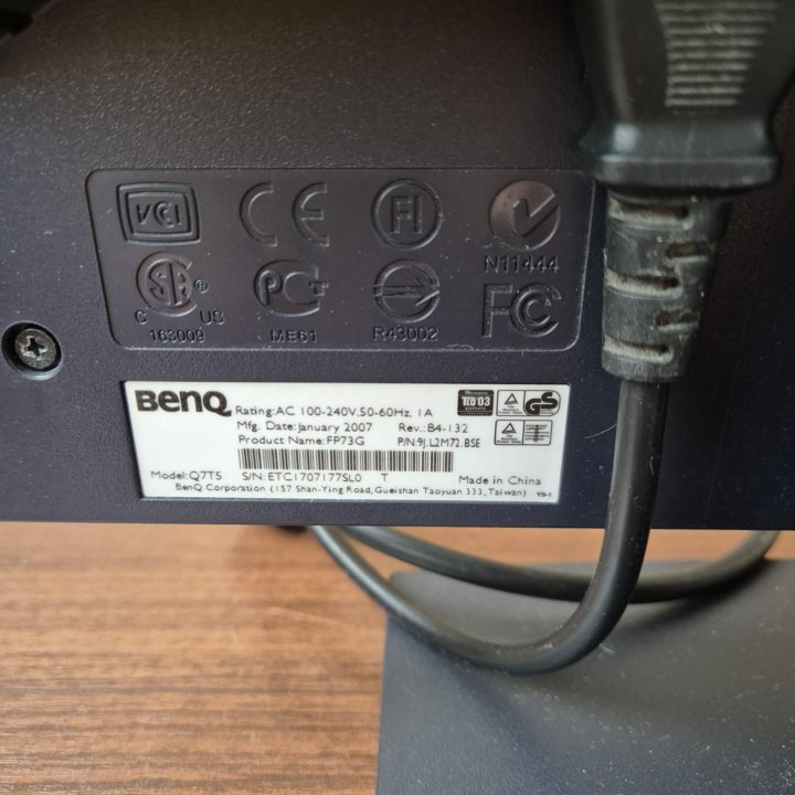 Монитор Benq FP73G