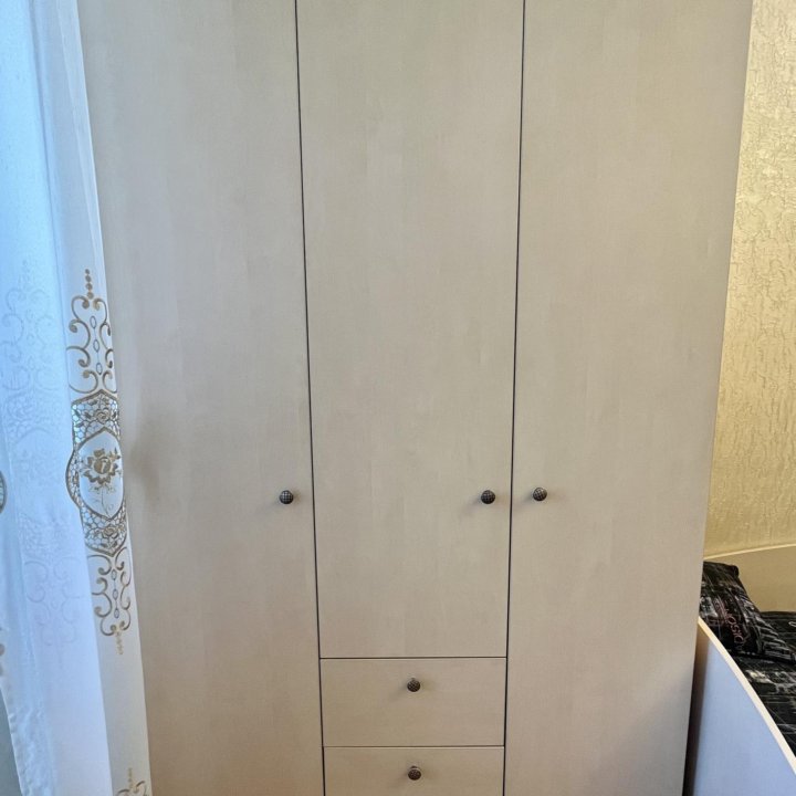 Шкаф для детской