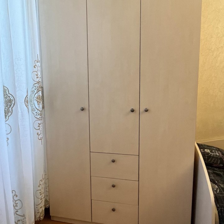 Шкаф для детской