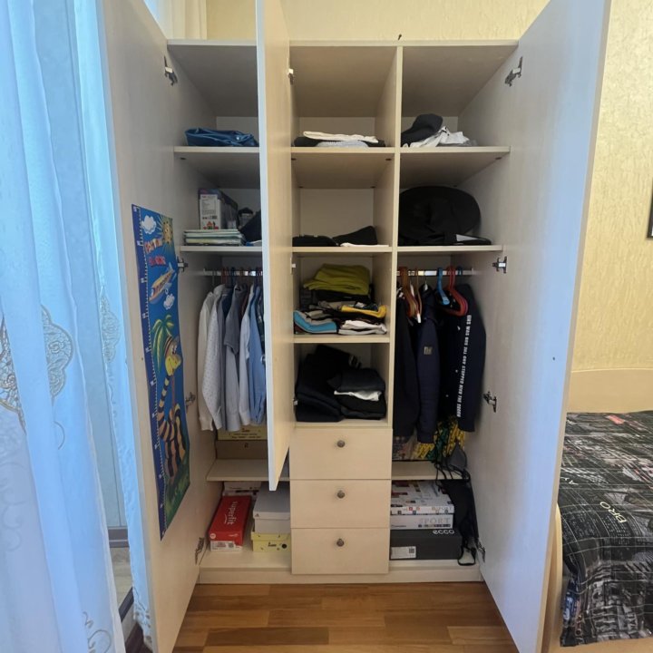 Шкаф для детской