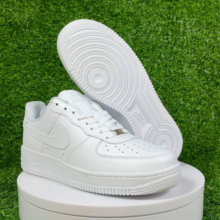 Кроссовки Nike Air Force 1