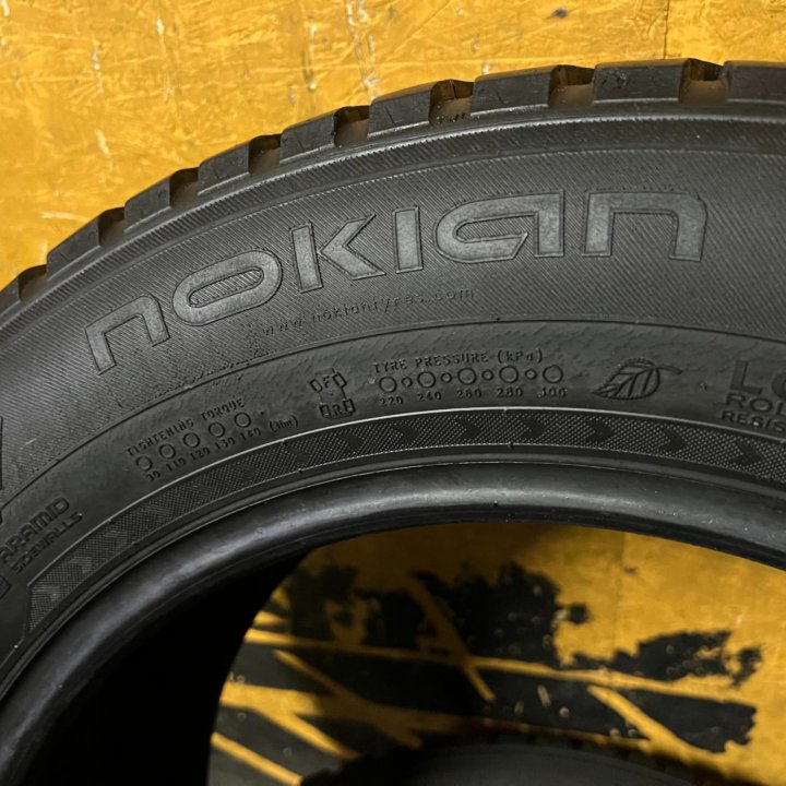 Зимние шины Nokian Hakkapeliitta 8 R17 2 шт