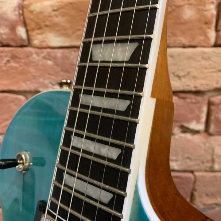 Электрогитара Epiphone Caribbean Blue Fade