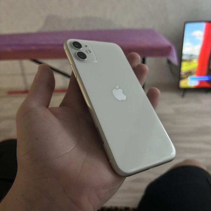 iPhone 11