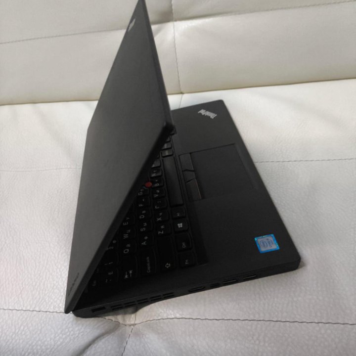 Lenovo thinkpad x260 FHD, Core i5 6200u/8gb