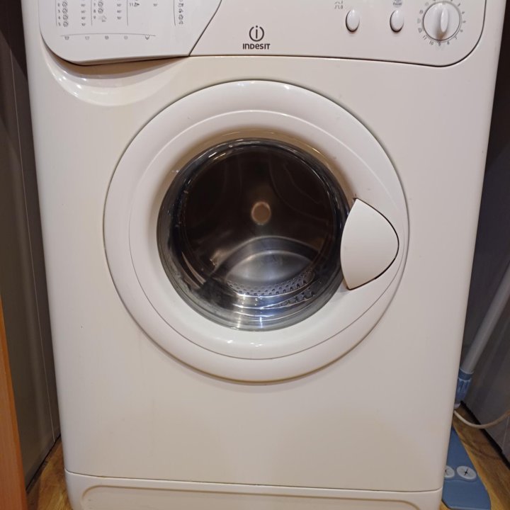 Стиральная машина indesit evolution wes9x