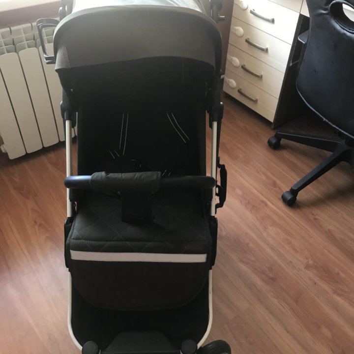 Коляска прогулочная