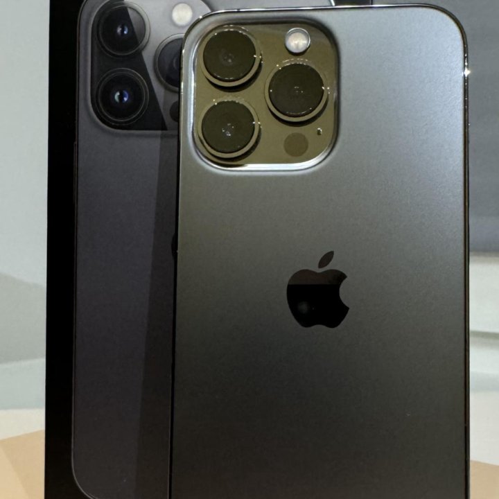 iPhone 13 про 256 гб